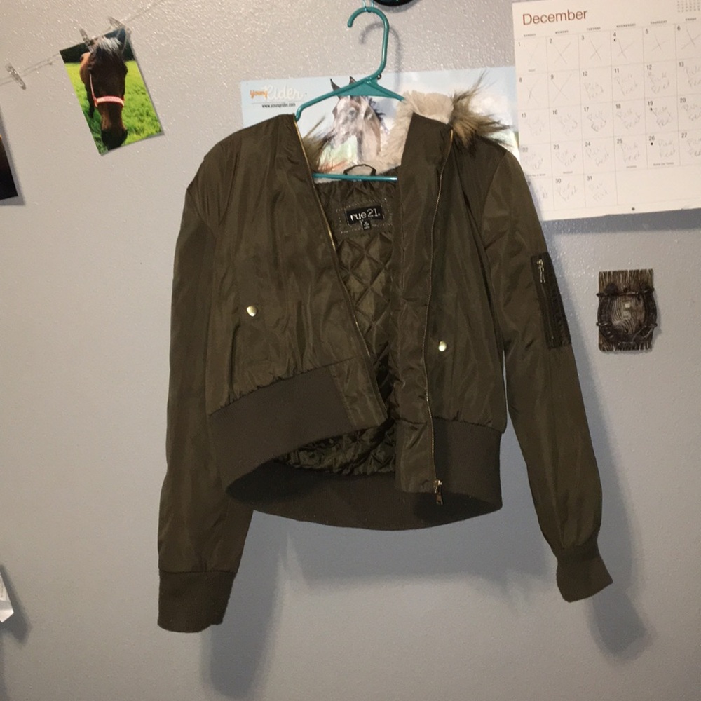 Crop top jacket. Size XL.